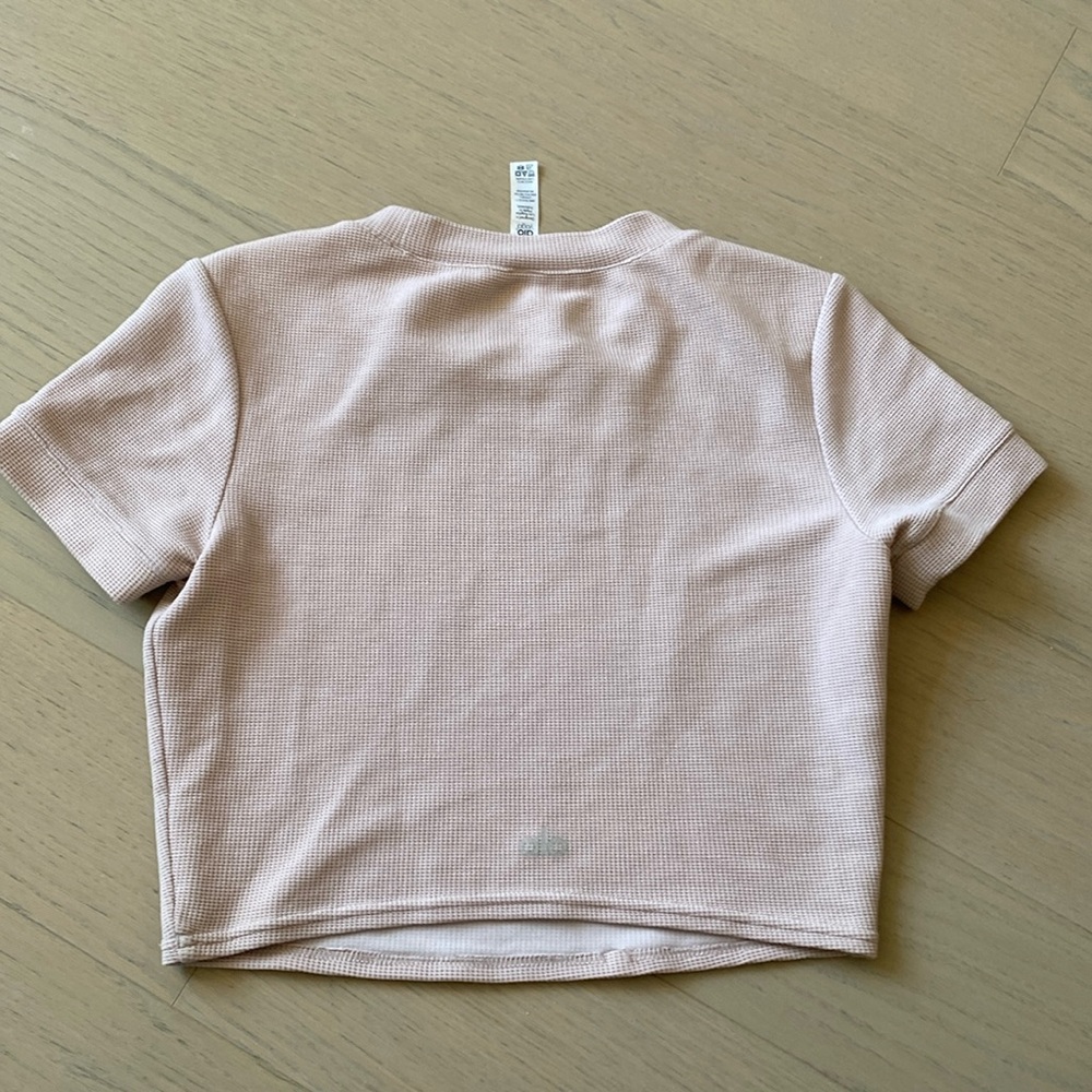 ALO Yoga Tshirt